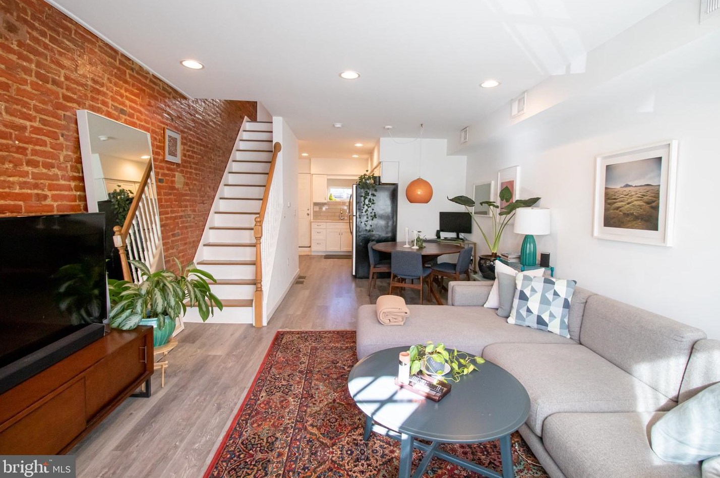 2550 Tulip St, Philadelphia PA  19125-2243 exterior