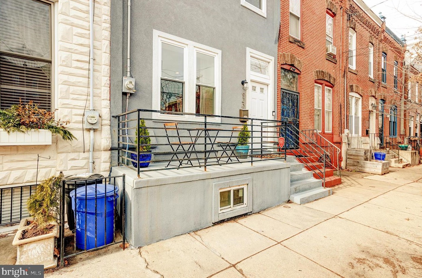 920 25th St, Philadelphia, PA 19146-3905