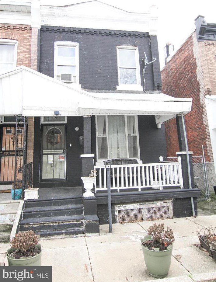 417 Salford St, Philadelphia, PA 19151-4346