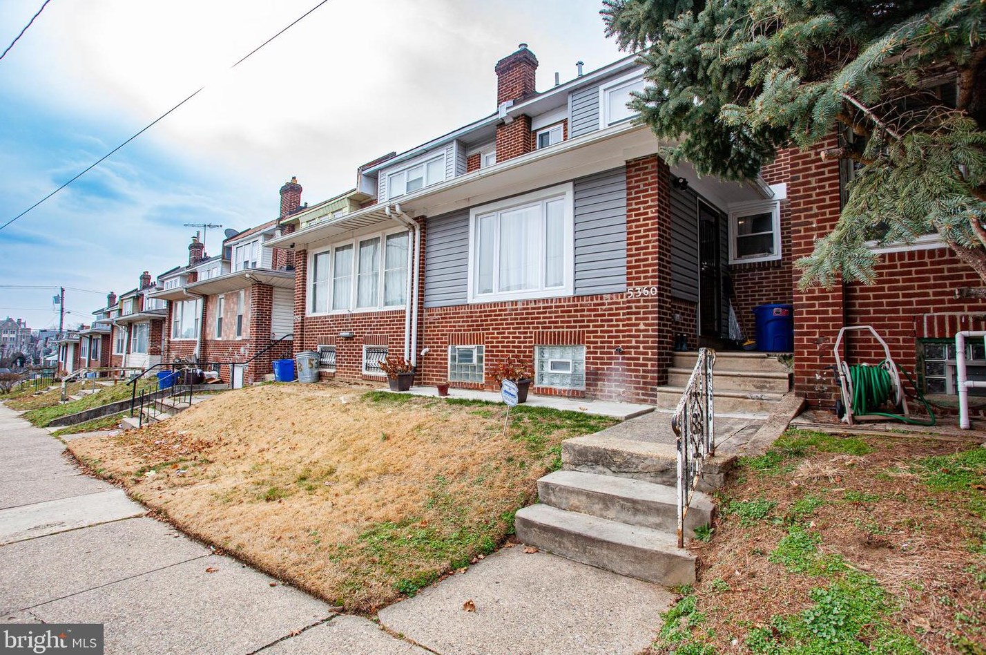 5360 Westford Rd, Philadelphia, PA 19120-2638