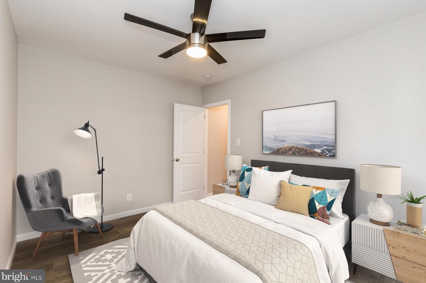 707 W Girard Ave #1r, Philadelphia, PA 19123