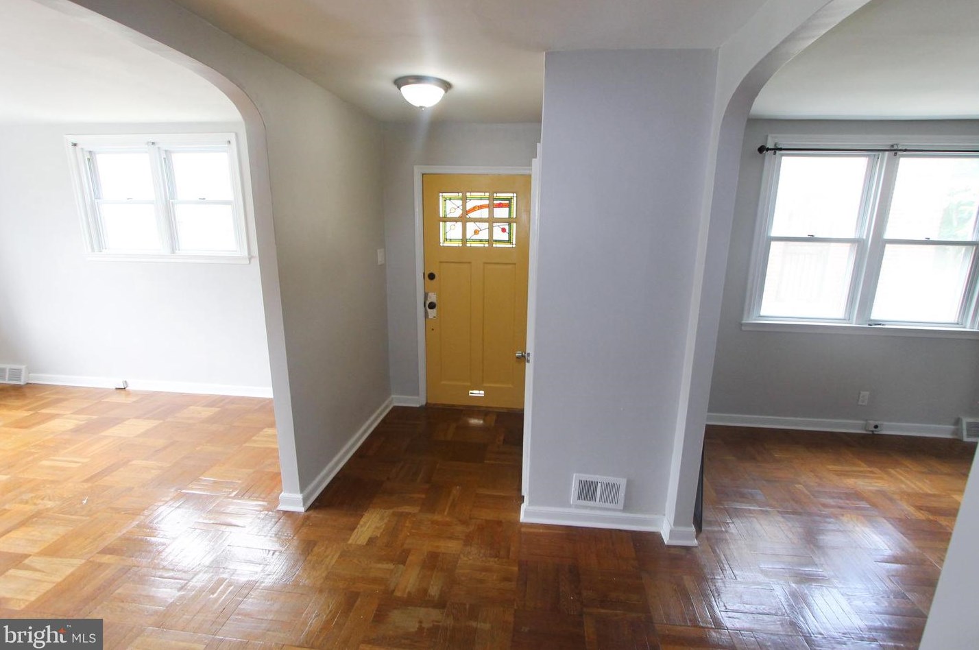 8415 Lynnewood Rd, Philadelphia, PA 19150