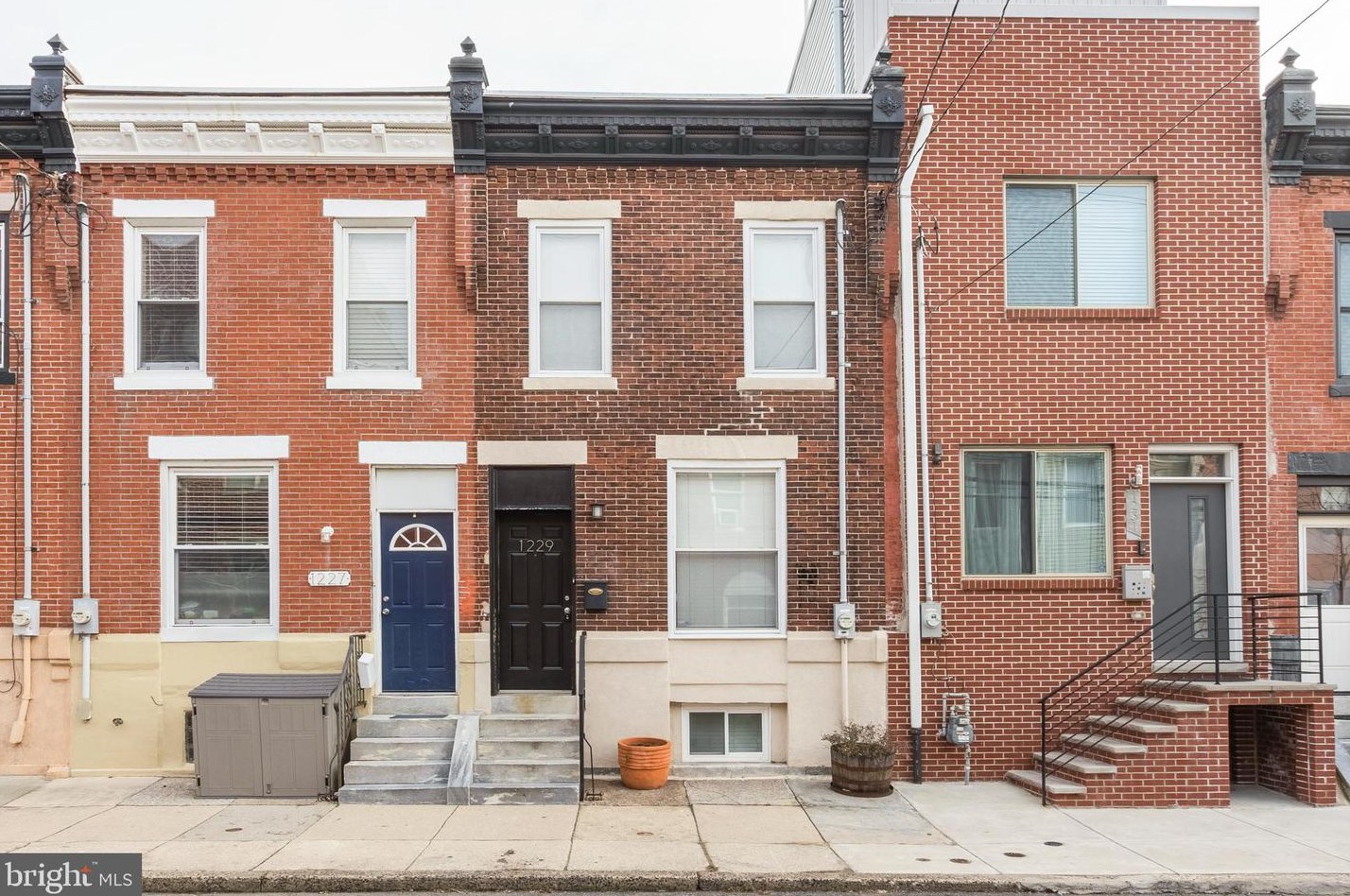 1229 S 24th St, Philadelphia, PA 19121