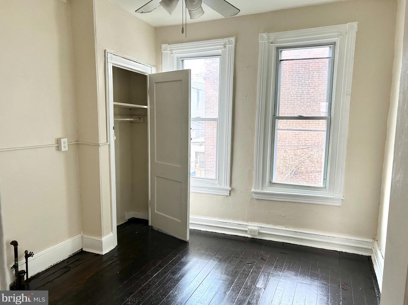 925 E Westmoreland St, Philadelphia, PA 19134