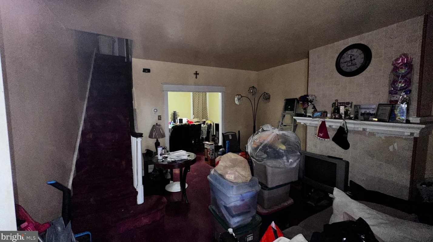 5732 Lawrence St, Philadelphia, PA 19120-2341