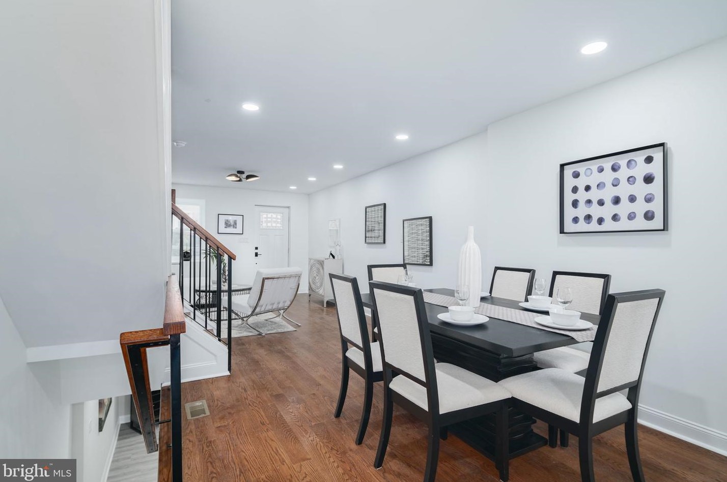 170 Roxborough Ave, Philadelphia PA  19127-1514 exterior