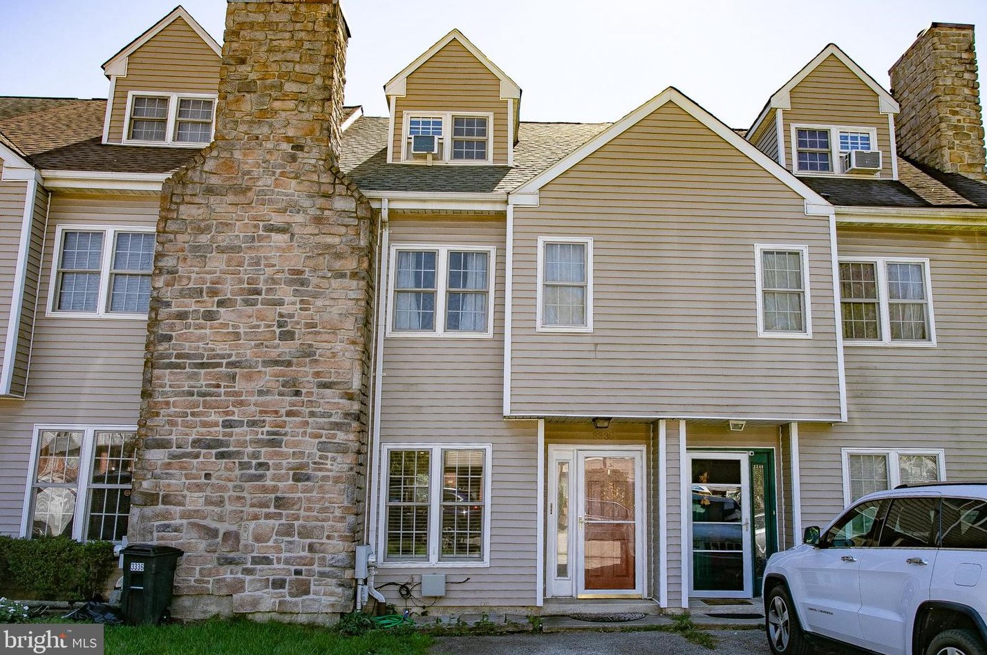 3338 Wiehle St, Philadelphia, PA 19129-1724
