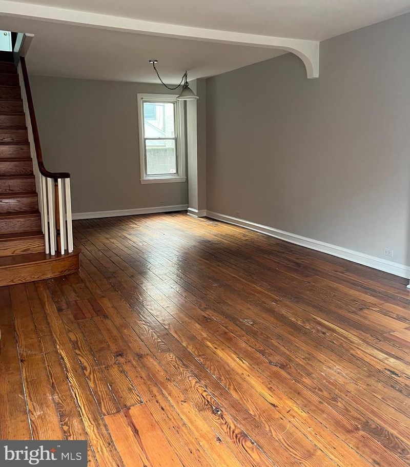 2420 Meredith St, Philadelphia PA  19130-2522 exterior