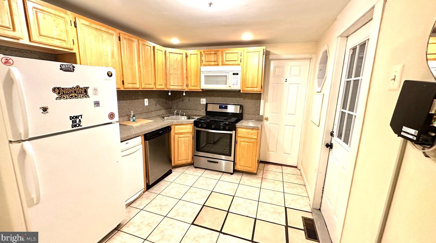 1737 N Willington St #1, Philadelphia, PA 19121