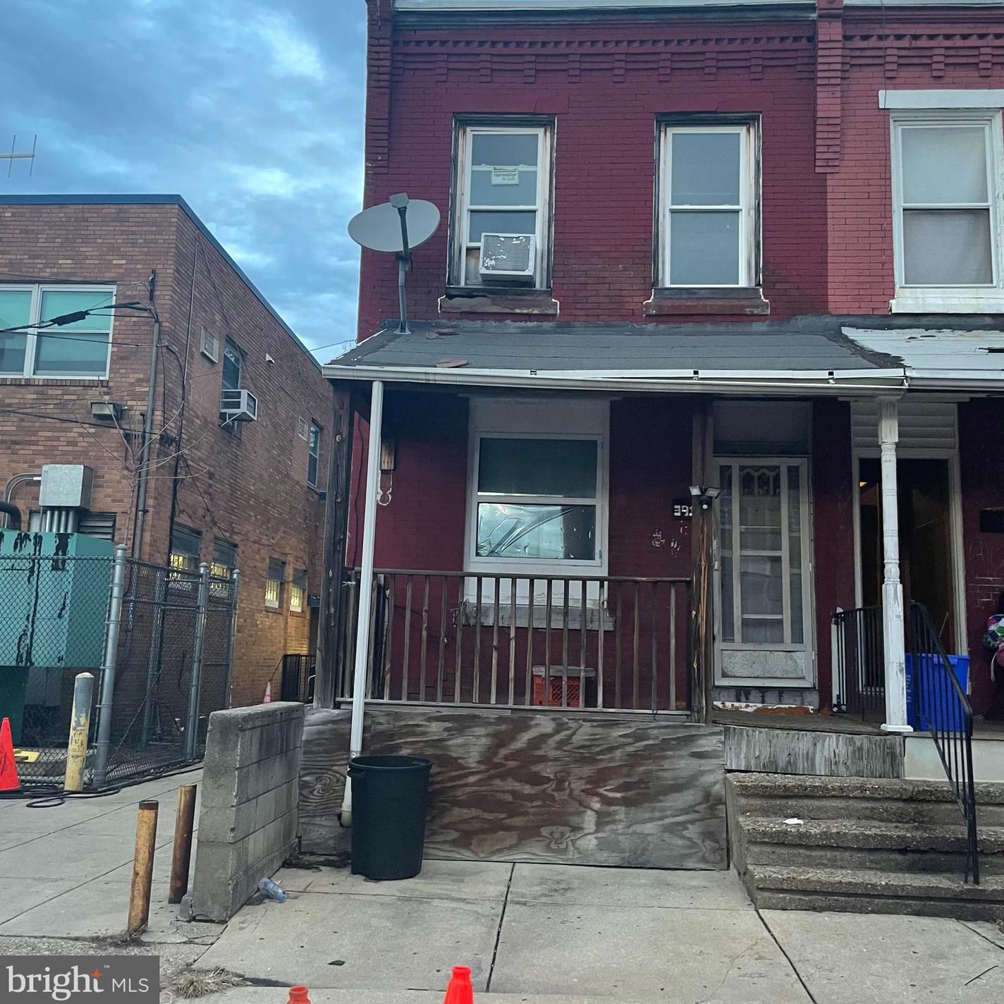 3917 Warren St, Philadelphia, PA 19104-4631