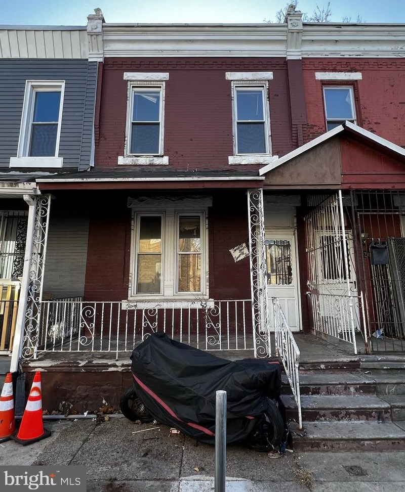 2422 Arlington St, Philadelphia, PA 19121