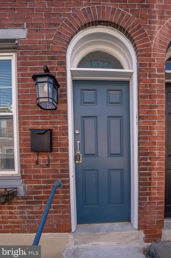 4522 Smick St, Philadelphia PA  19127-1237 exterior