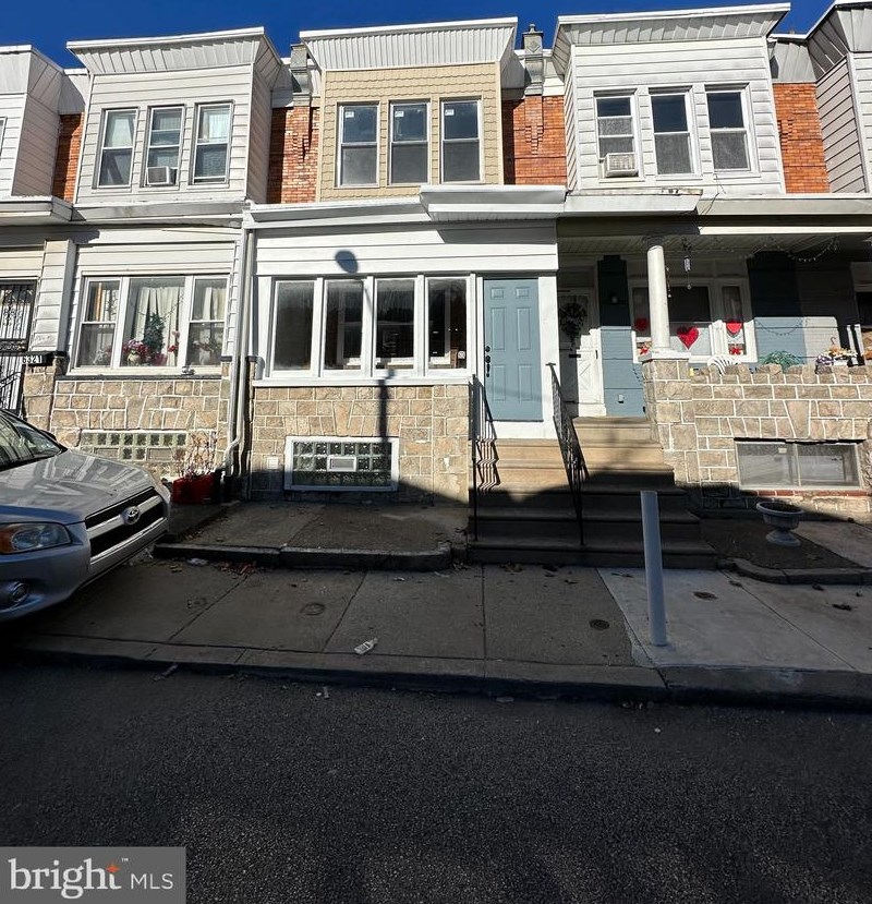 6319 Wheeler St, Philadelphia PA  19142-2922 exterior