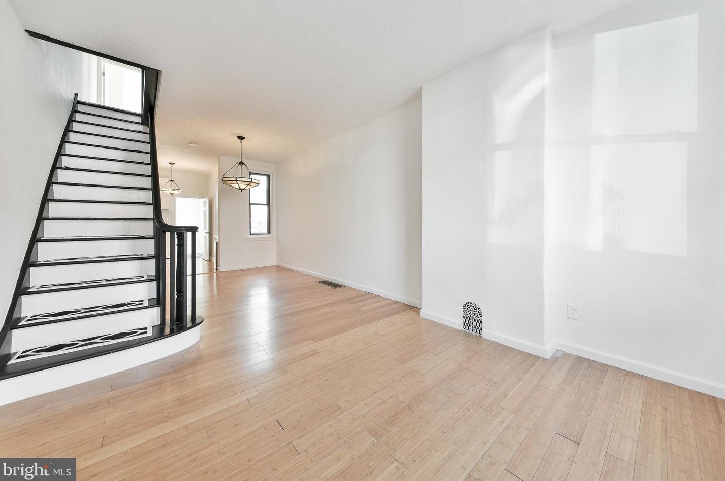 2342 E Albert St, Philadelphia, PA 19125