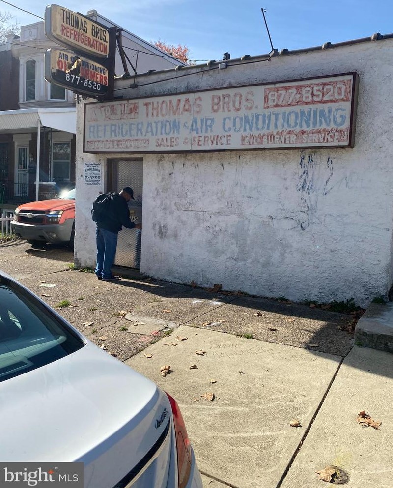 1528 59th St, Philadelphia, PA 19151-3103