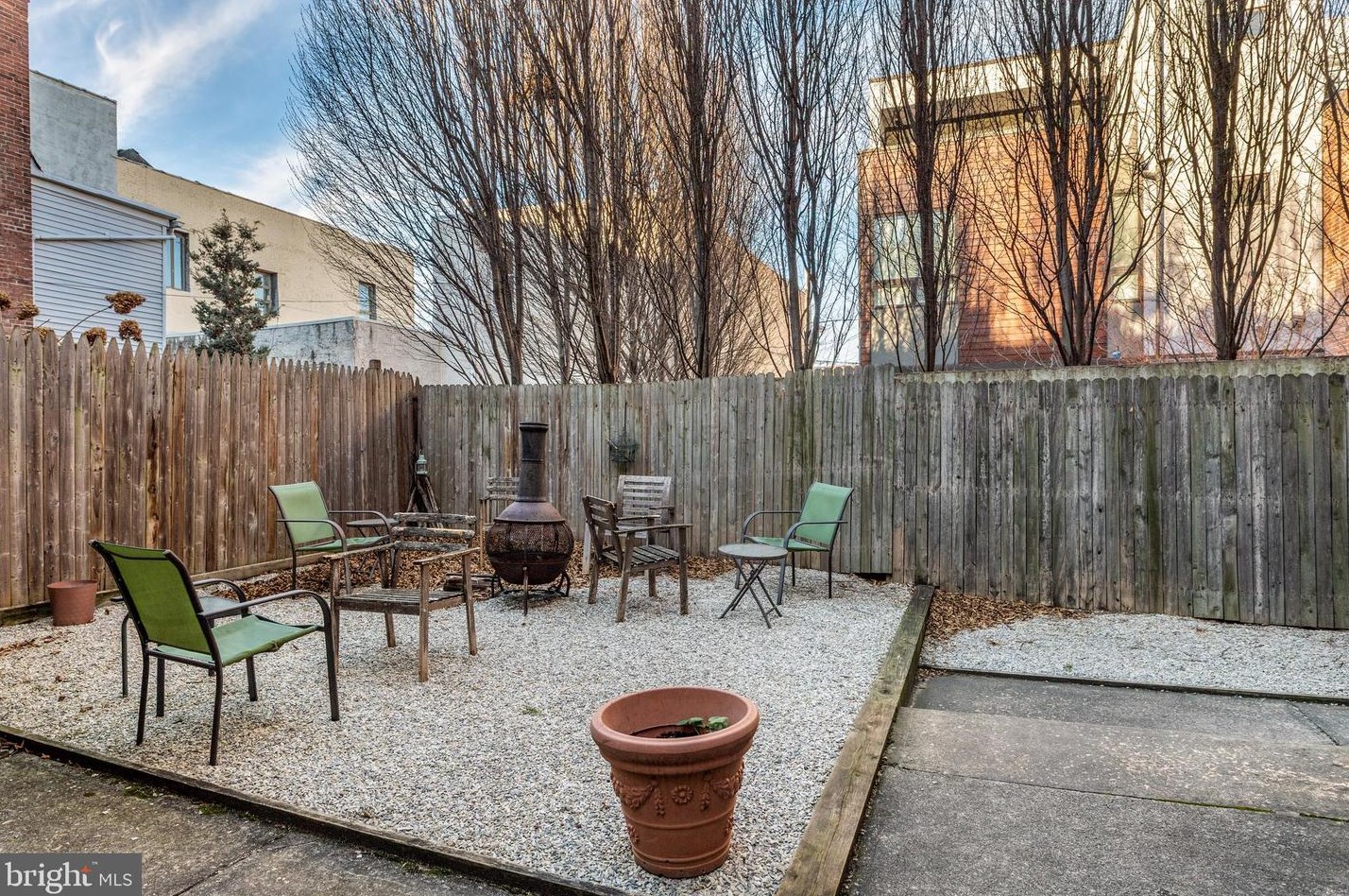 417 Fairmount Ave, Philadelphia, PA 19123
