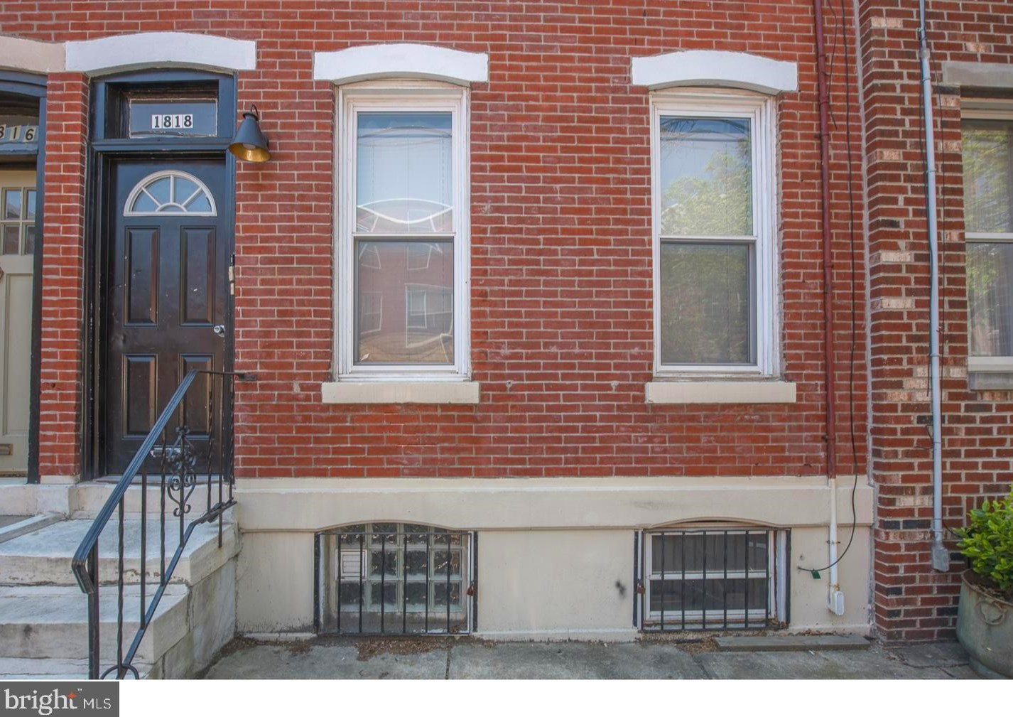 1818 Catharine St #3f, Philadelphia, PA 19146