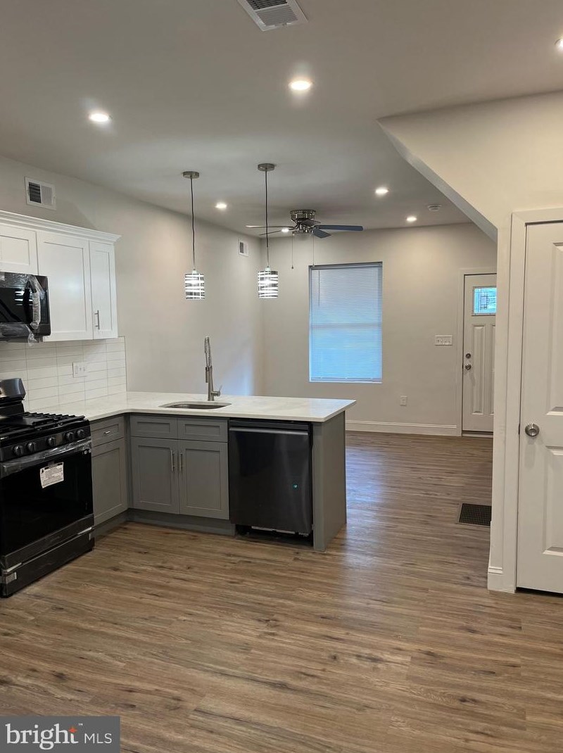 2920 Taney St, Philadelphia PA  19132-1209 exterior