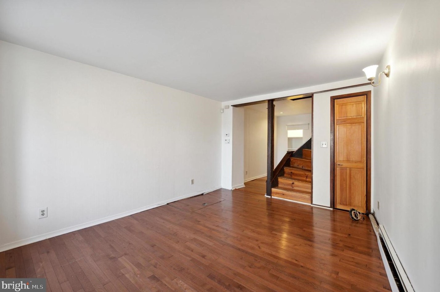 4473 Silverwood St, Philadelphia, PA 19127-1338