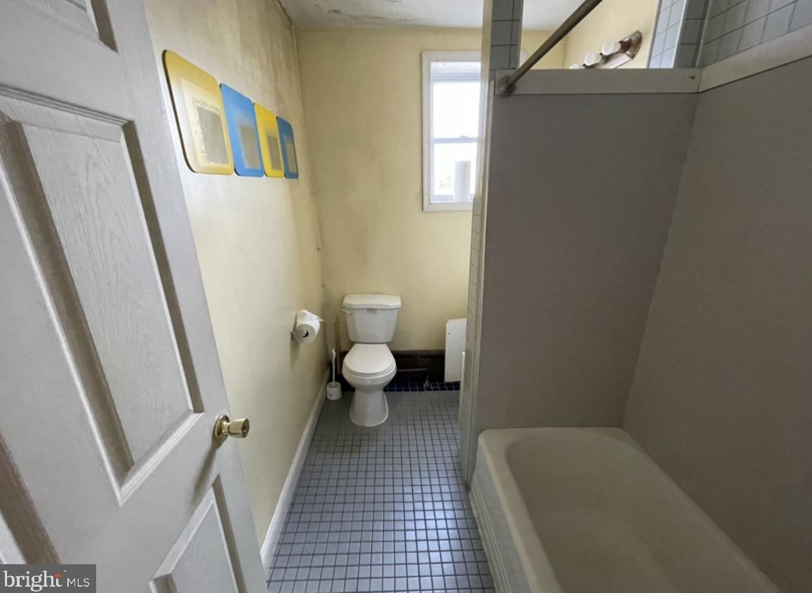 1715 Snyder Ave, Philadelphia PA  19145-2944 exterior