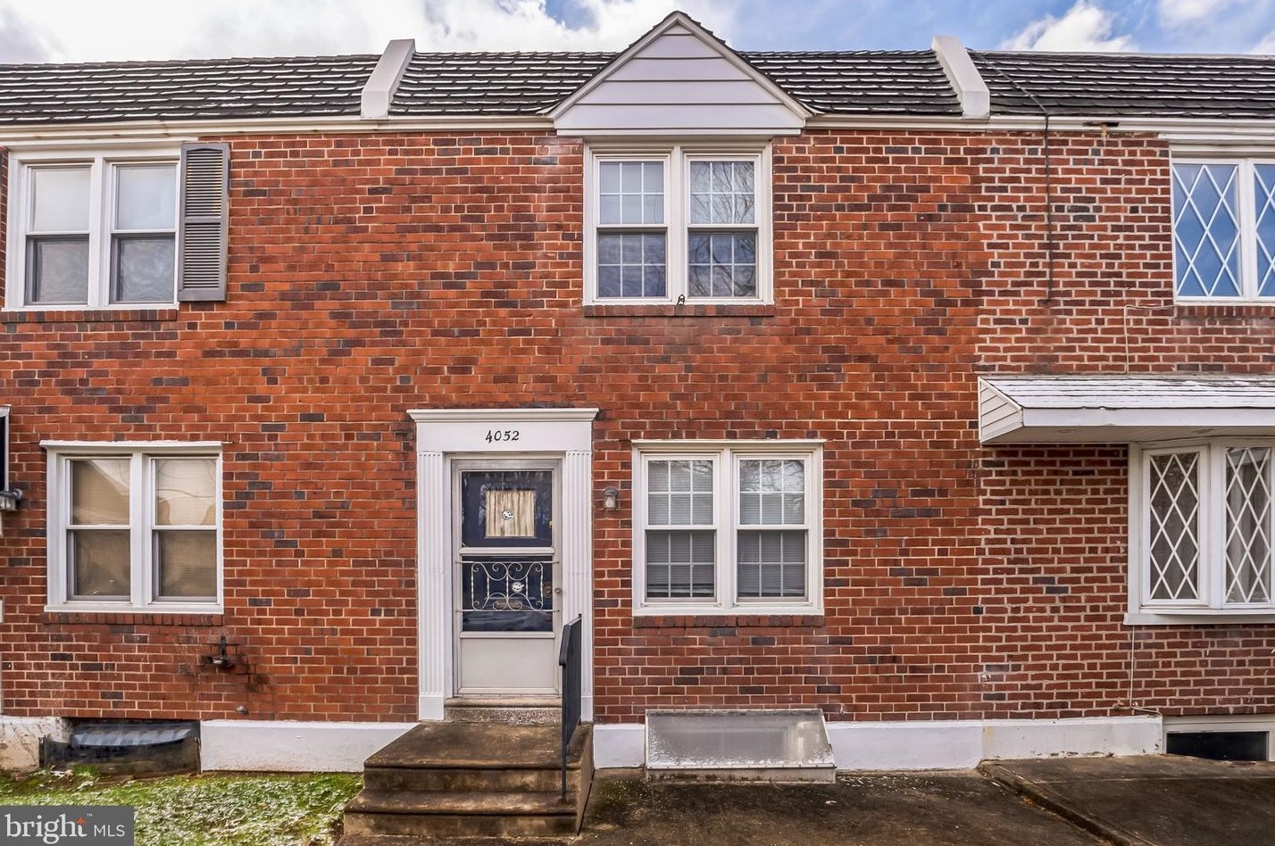 4052 Ford Rd, Philadelphia, PA 19131-1605