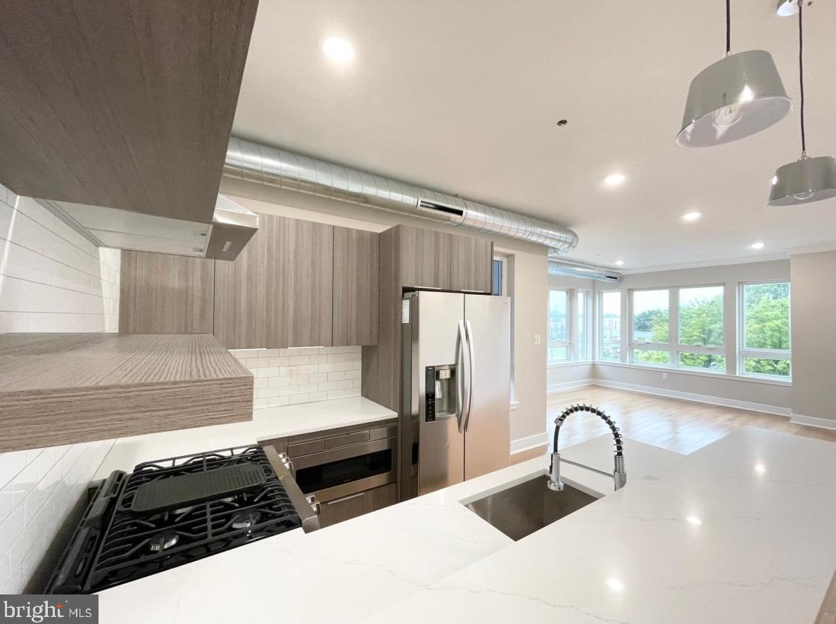 3200 Capri Dr #405a, Philadelphia, PA 19145