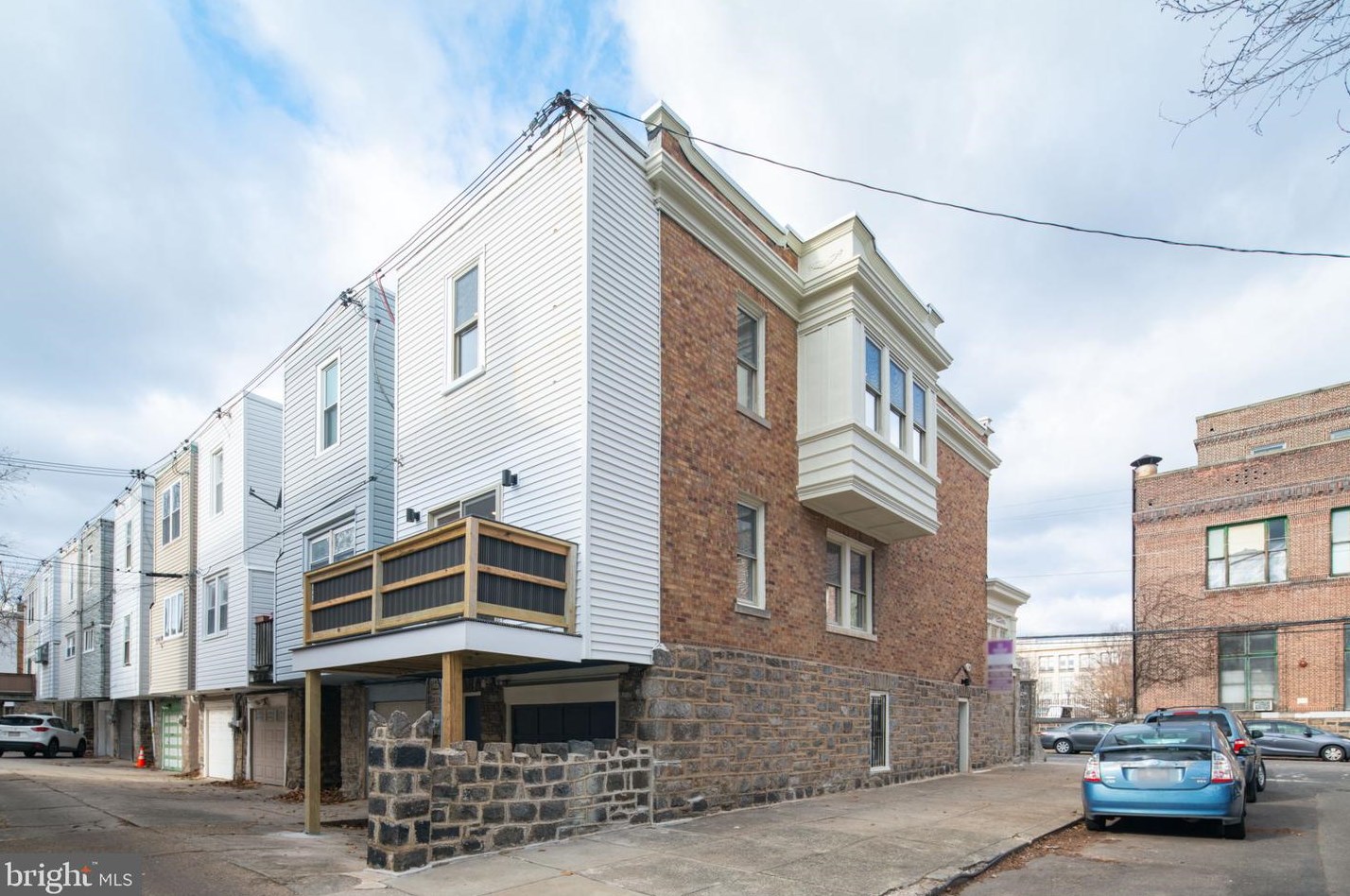 2058 Poplar St, Philadelphia, PA 19130-1449