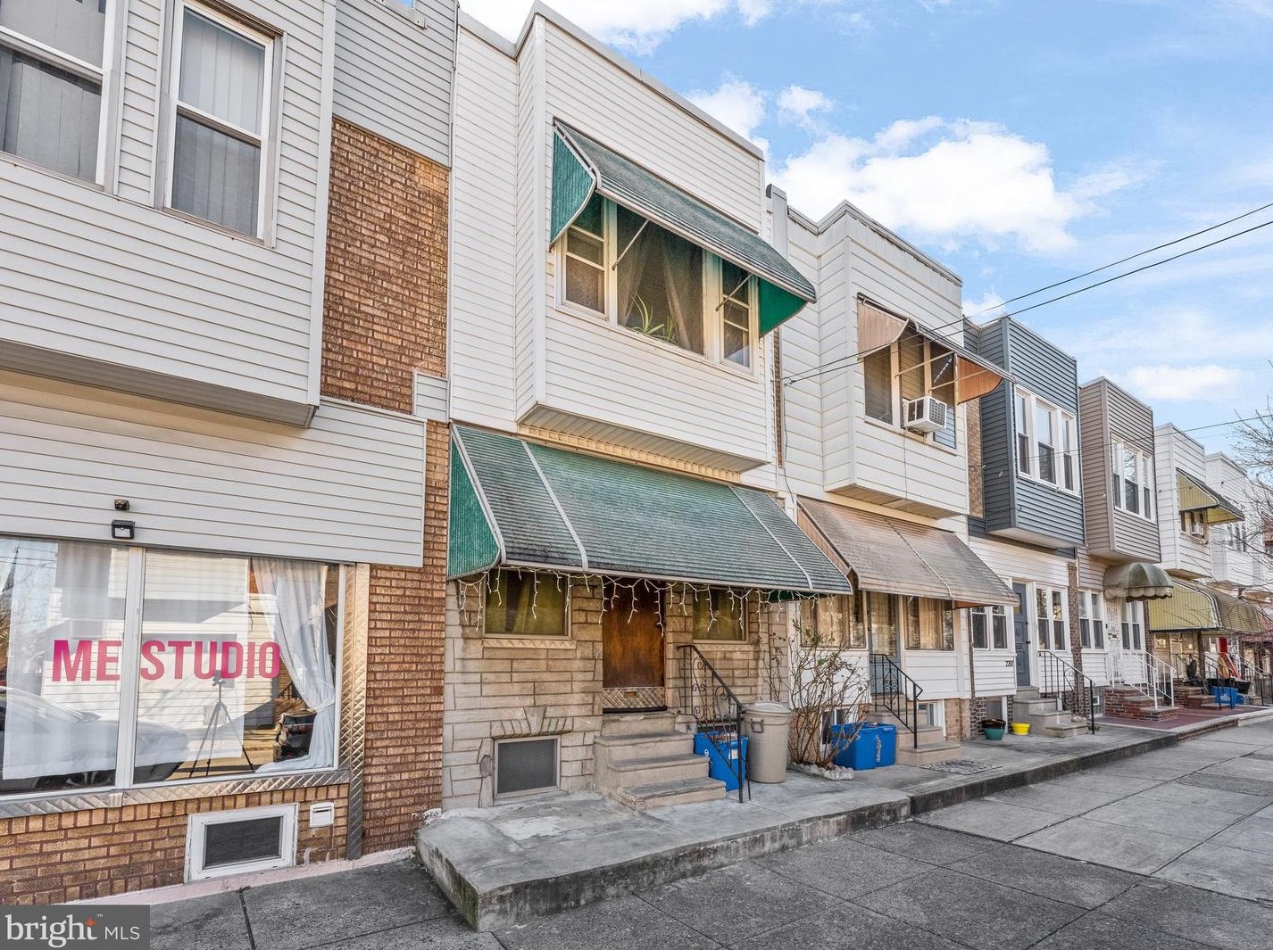 2203 Lambert St, Philadelphia, PA 19132-4817