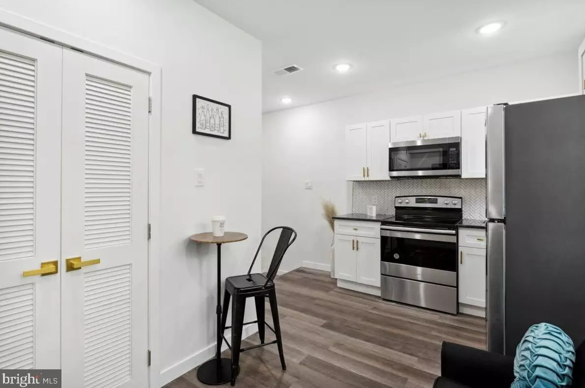 403 Coulter St, Philadelphia PA  19144-4550 exterior