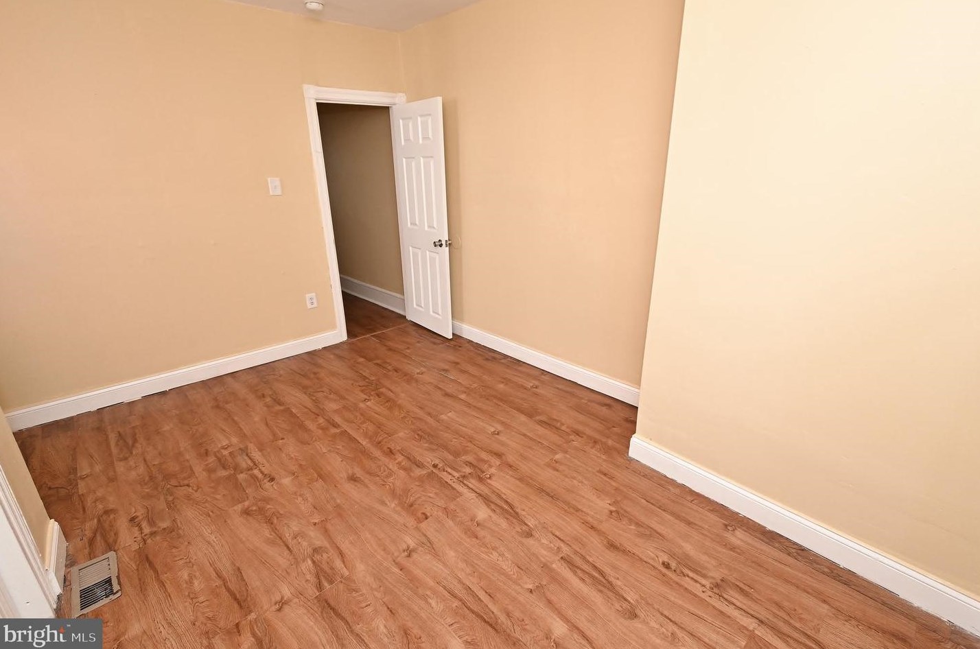 5549 Webster St, Philadelphia PA  19143-2520 exterior