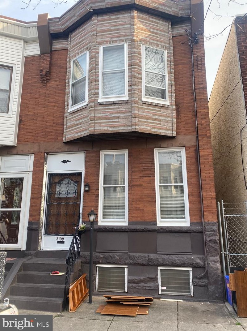 3109 Cedar St, Philadelphia, PA 19134-4423