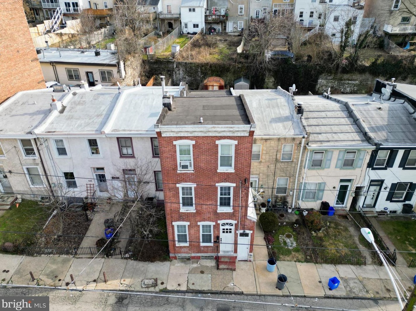 211 Krams Ave, Philadelphia, PA 19127