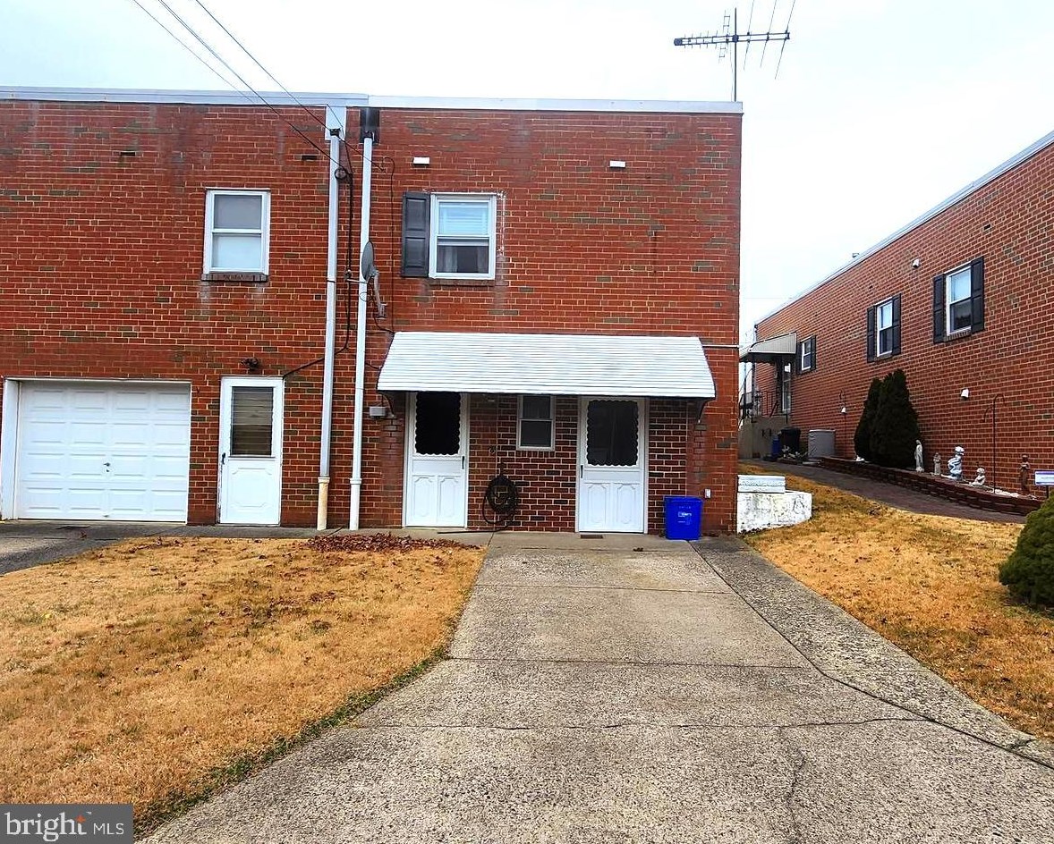 7907 Brous Ave, Philadelphia, PA 19152-3510