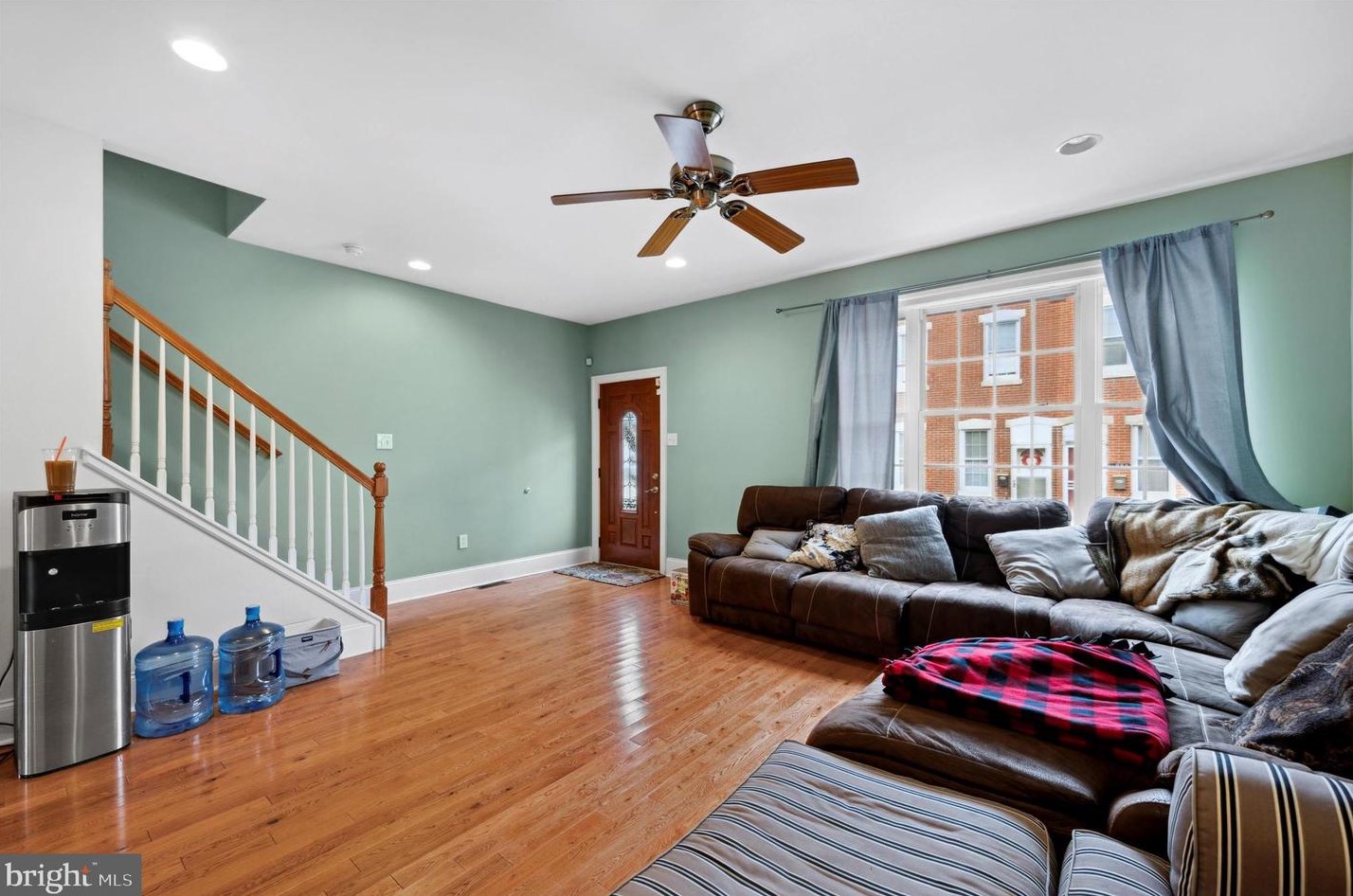 2977 Salmon St, Philadelphia, PA 19134