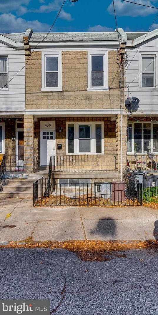 438 Ripka St, Philadelphia, PA 19128