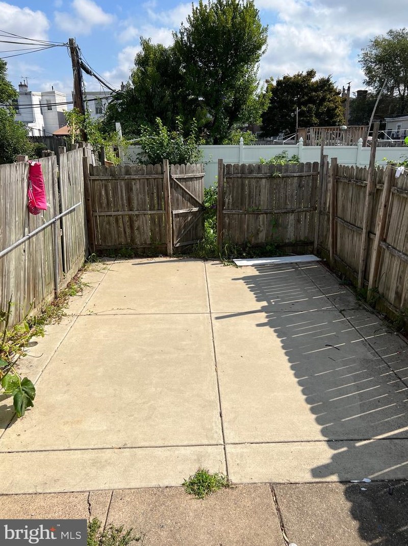 4821 Unruh Ave, Philadelphia PA  19135-2809 exterior