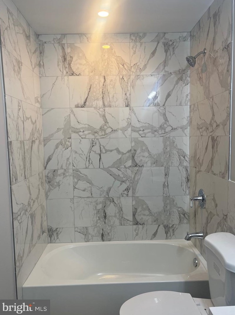 2440 75th Ave, Philadelphia PA  19138-1318 exterior