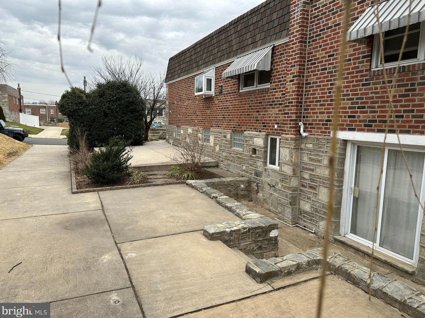 3827 Janice St, Philadelphia, PA 19114-2826