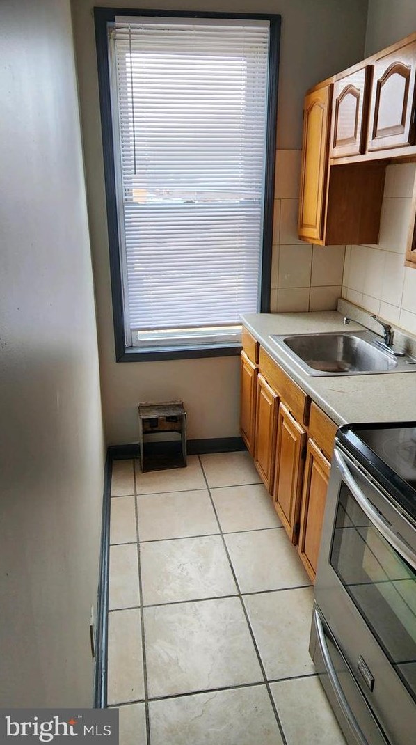 3665 Old York Rd #3, Philadelphia, PA 19140