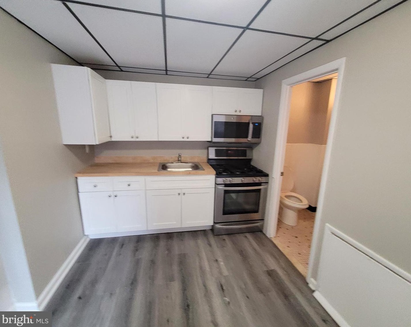 439 N Simpson St #2, Philadelphia, PA 19151