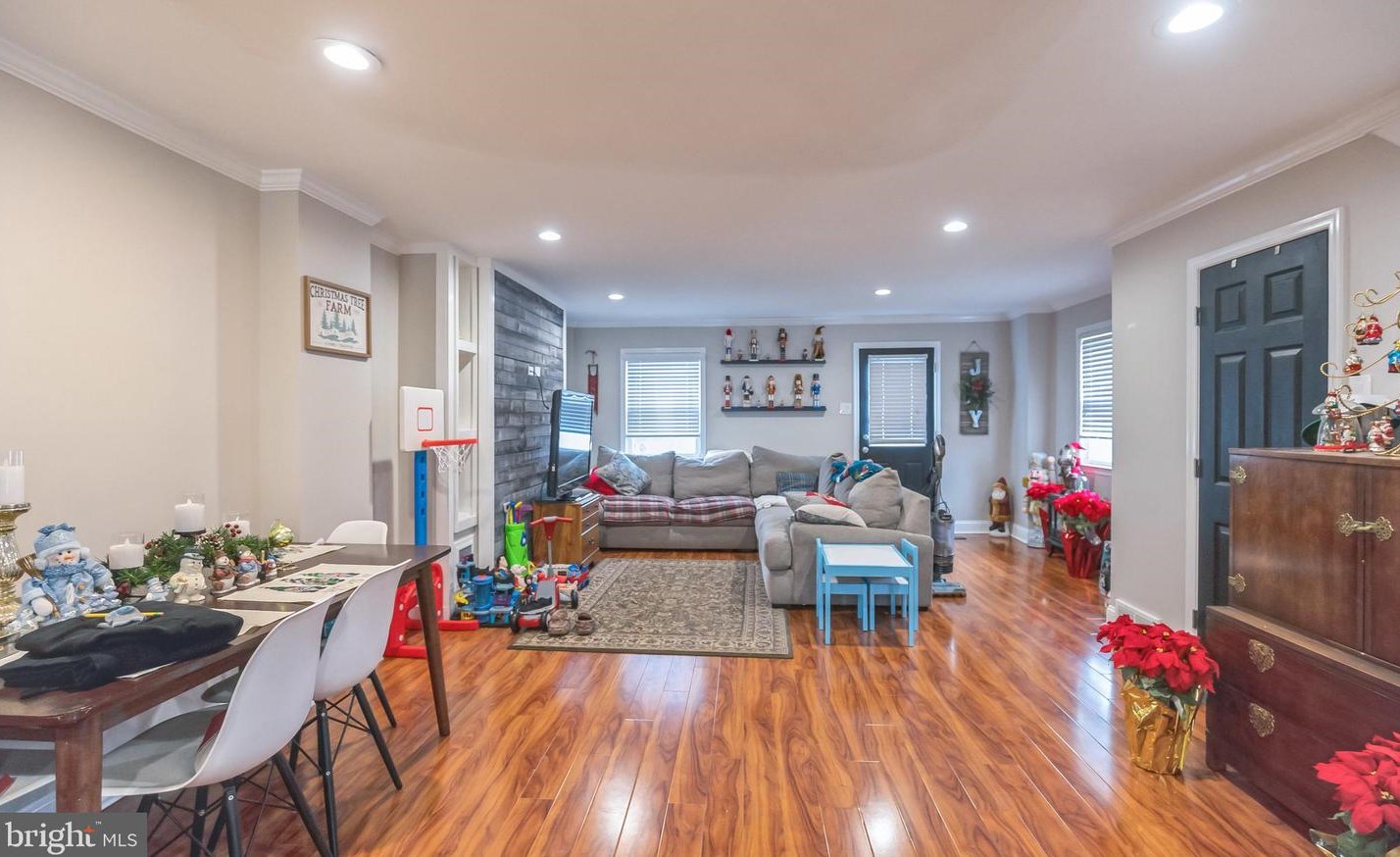 4219 Whiting Rd, Philadelphia PA  19154-2808 exterior