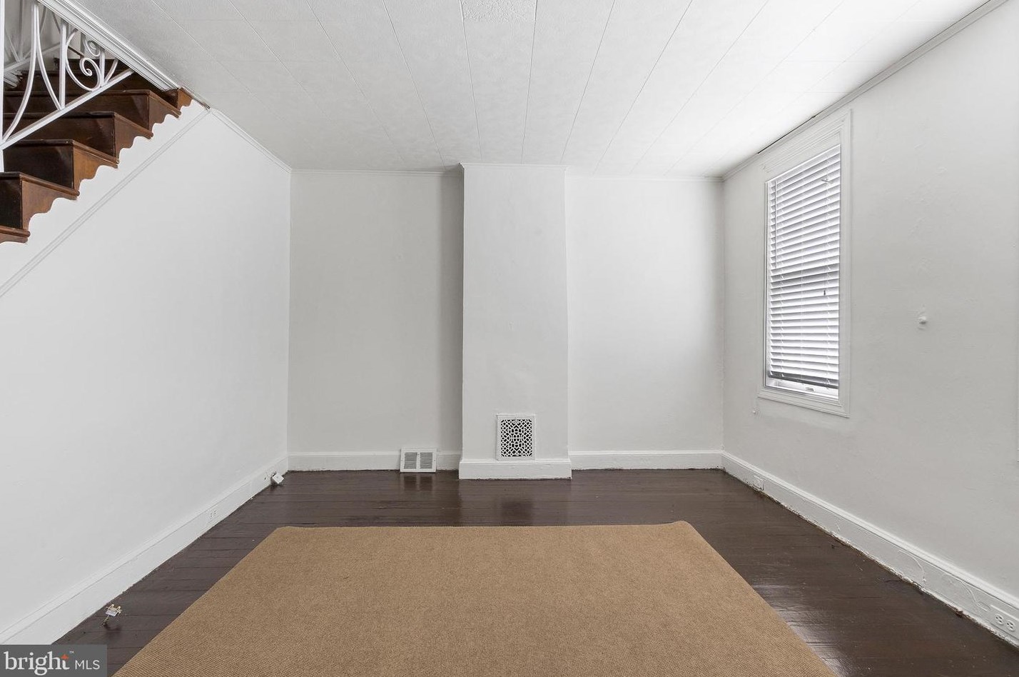 2041 Pemberton St, Philadelphia PA  19146-1318 exterior