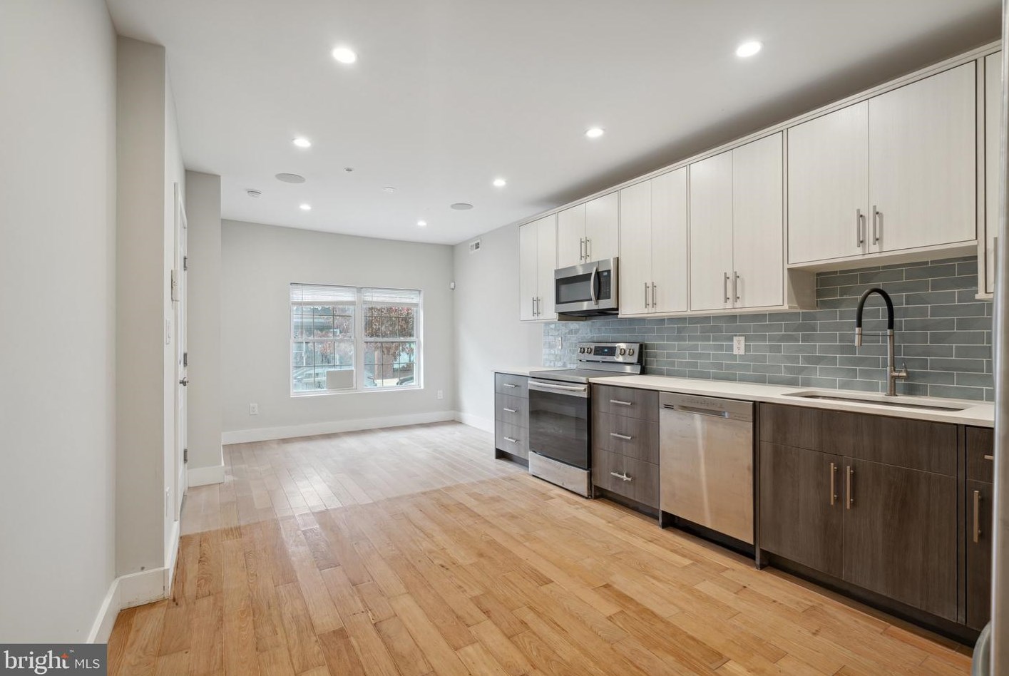 1005 N Marshall St #1, Philadelphia, PA 19123
