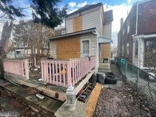 4524 Front St, Philadelphia, PA 19140-1607