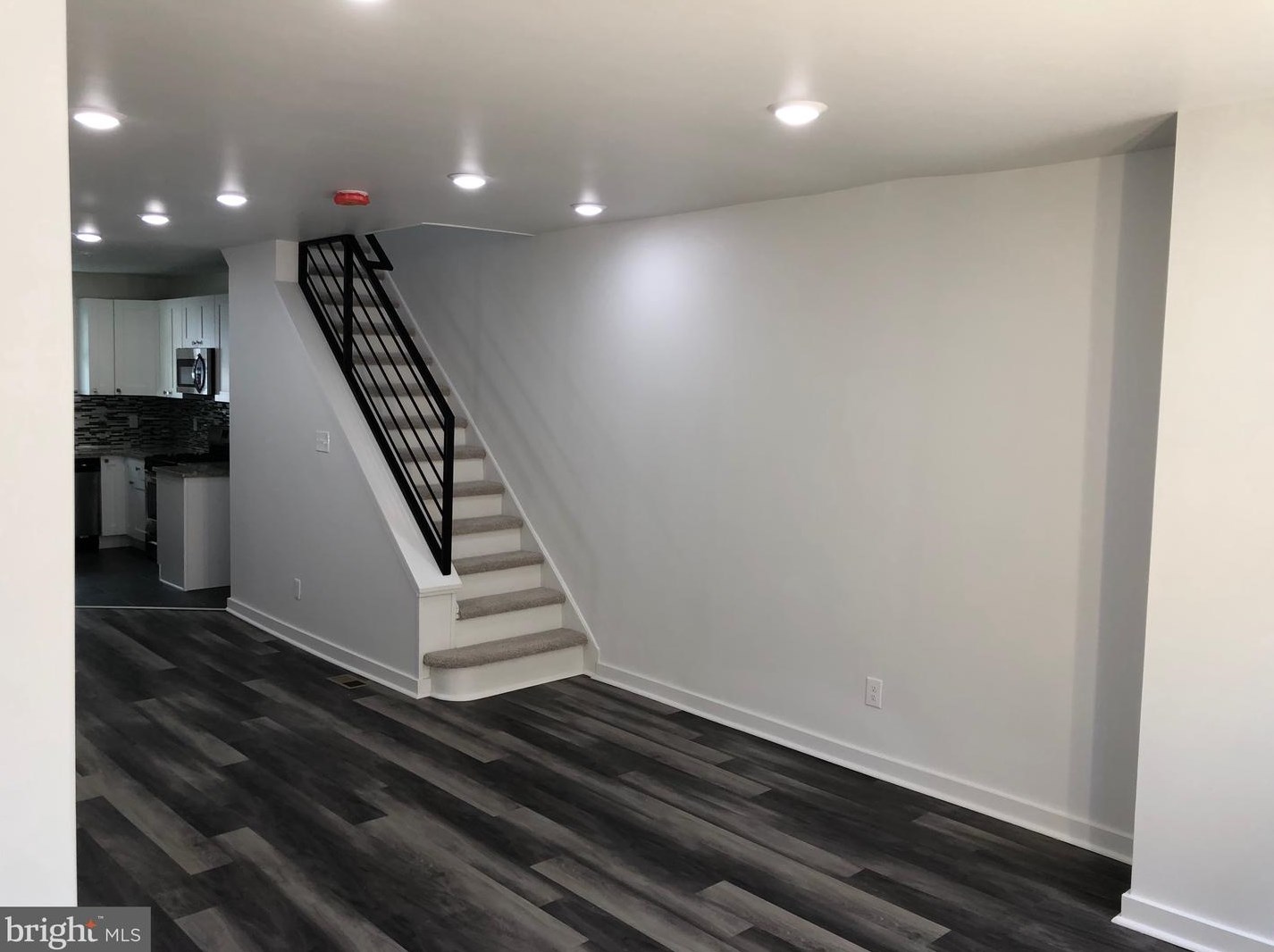 2442 Fitzgerald St, Philadelphia, PA 19145-3217
