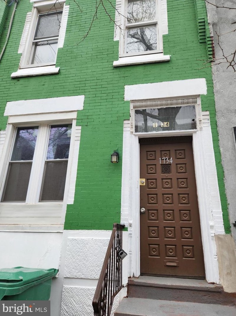 1734 26th St, Philadelphia, PA 19121-2809