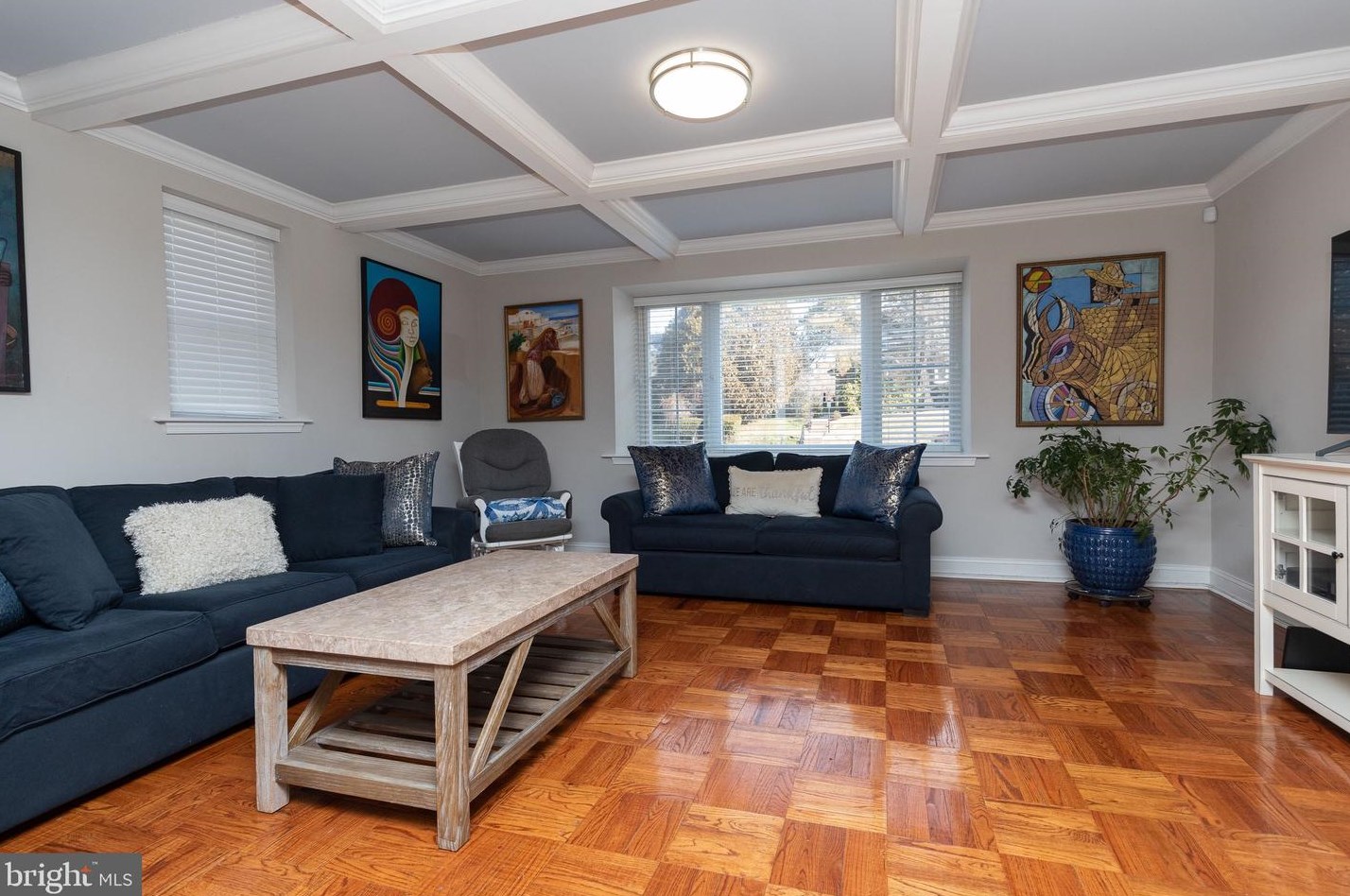 6474 Milton St, Philadelphia, PA 19119-3950