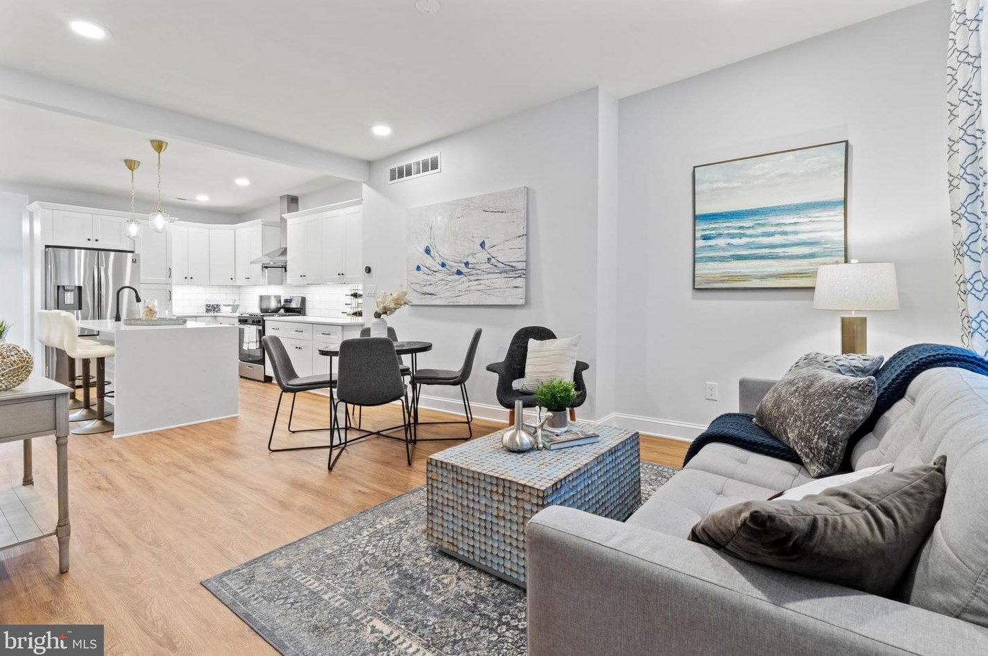 3812 Lauriston St, Philadelphia PA  19128-5106 exterior