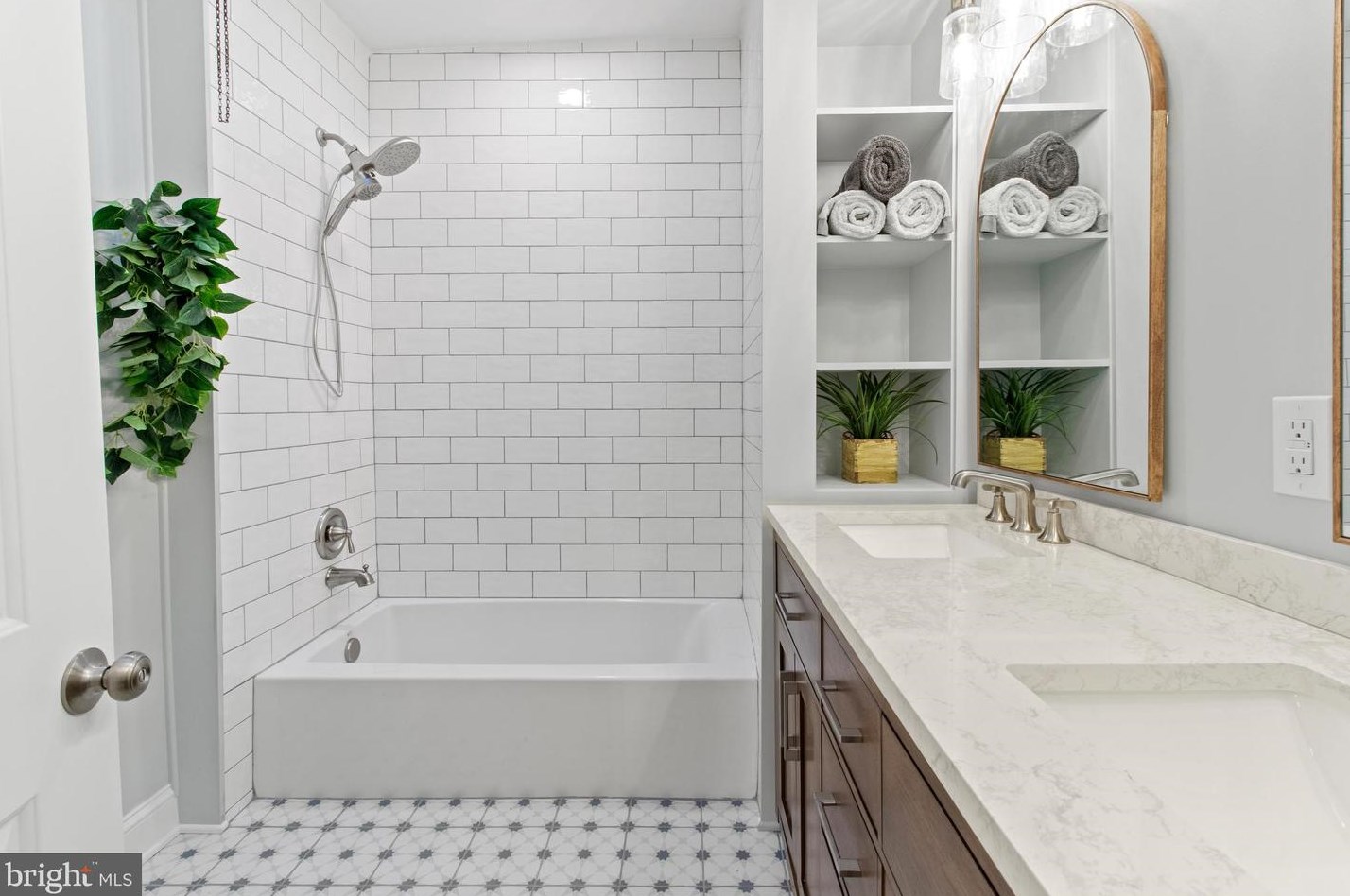 3812 Lauriston St, Philadelphia PA  19128-5106 exterior