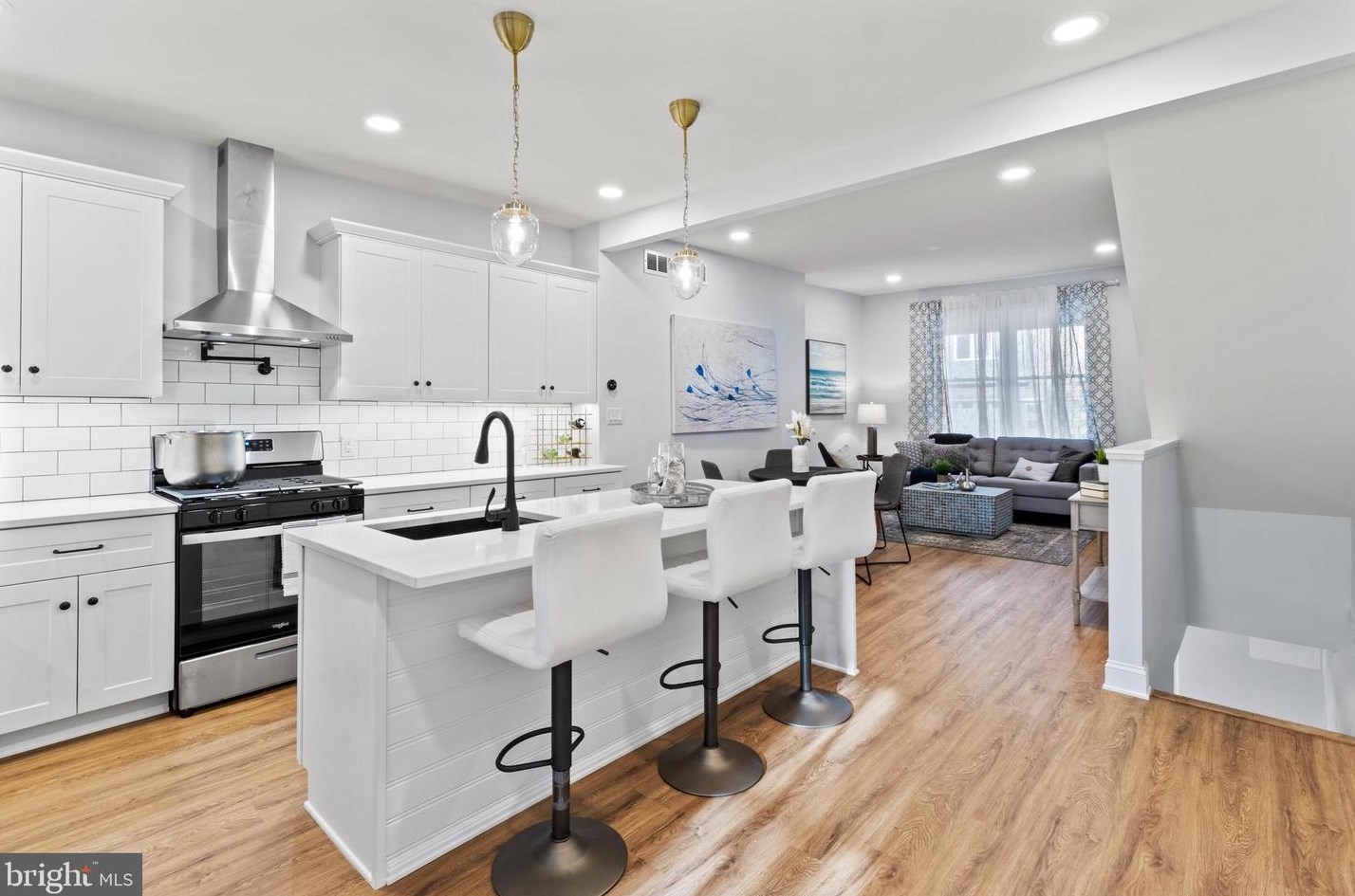 3812 Lauriston St, Philadelphia PA  19128-5106 exterior